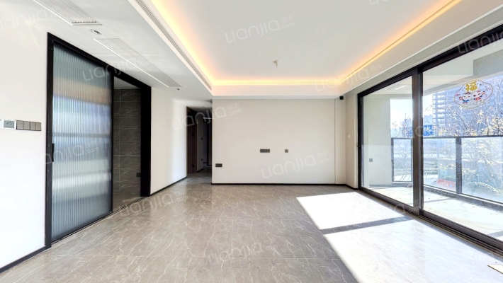 万科锦上和风华苑北区二手房实景图