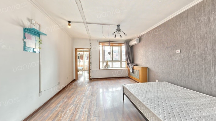 新华联家园南区二手房实景图