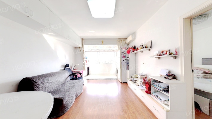 通讯小区二手房实景图