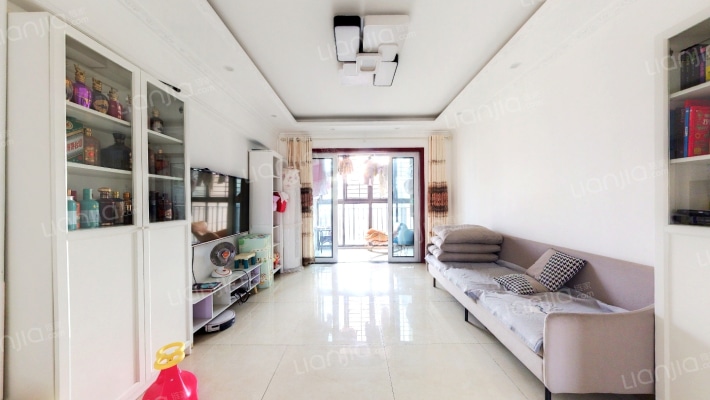 招商依云华苑二手房实景图