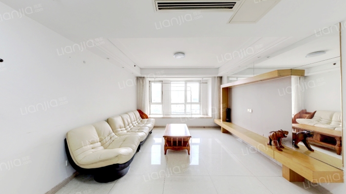 保利金香槟二手房实景图