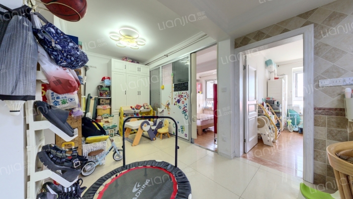 鹤沙航城和美苑二手房实景图