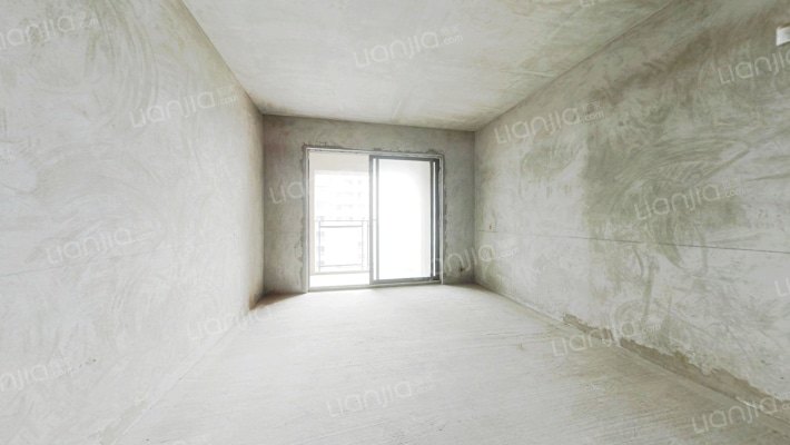 李子湖畔二手房实景图