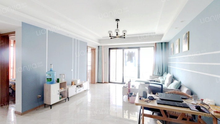 俊发彩云城星湾二手房实景图