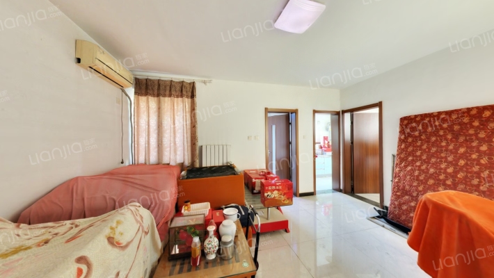 家泰里二手房实景图