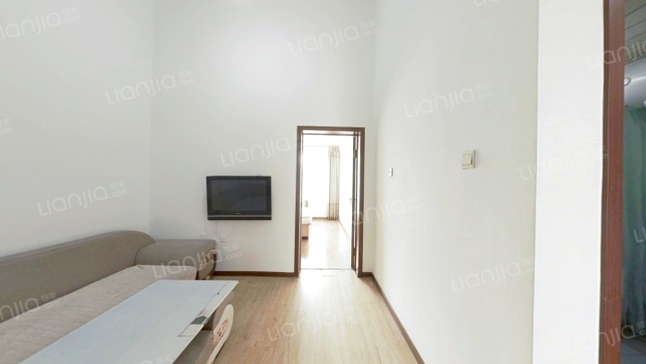 鸿泽馨苑二手房实景图