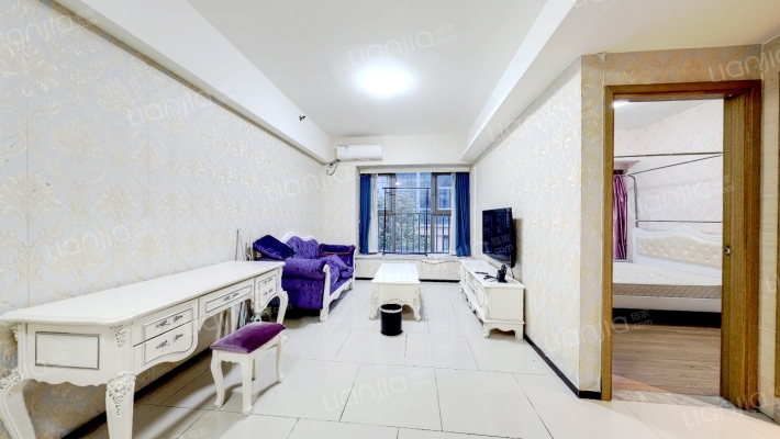 保利越鸿都会广场二手房实景图