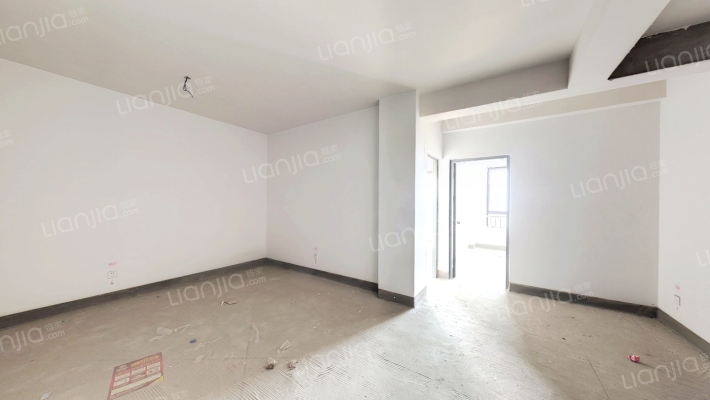 华里嘉苑二手房实景图