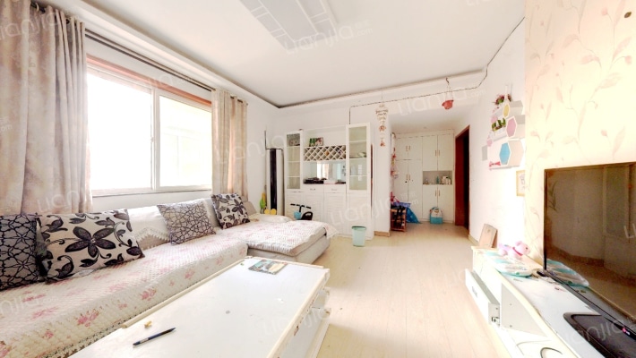 黄金花园二手房实景图