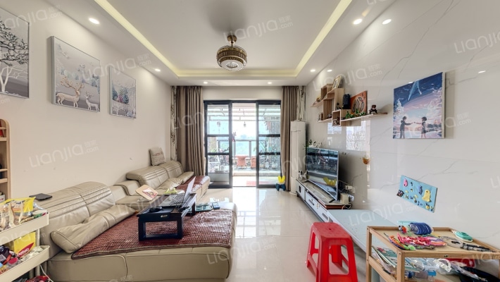 新怡豪门二手房实景图