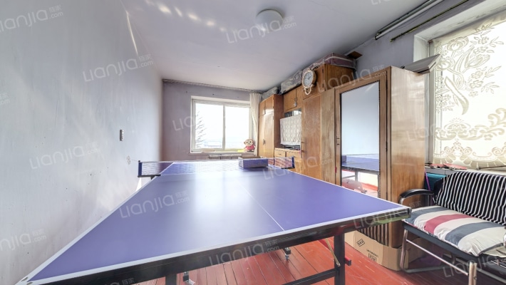 监狱家属楼二手房实景图