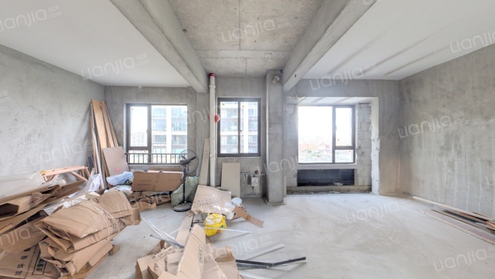 嘉润锦苑二手房实景图