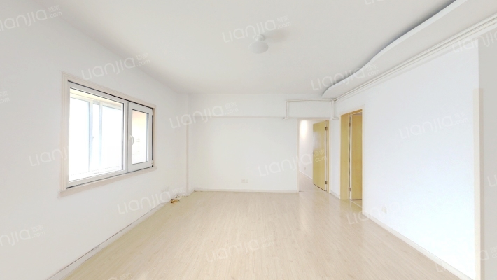 市建委宿舍二手房实景图