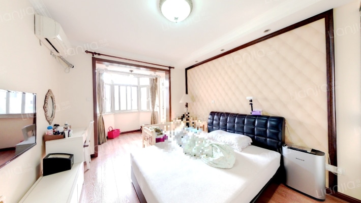 岚皋大楼二手房实景图