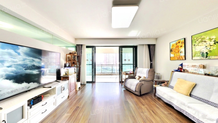 仁恒河滨花园二手房实景图