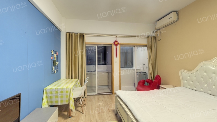 宝龙公寓二手房实景图