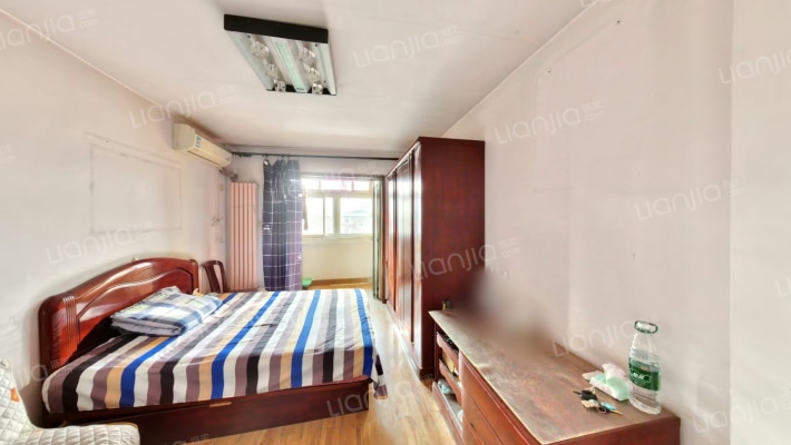 昌宁南里二手房实景图