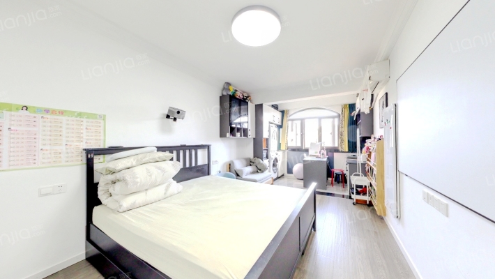 航华三村一街坊二手房实景图