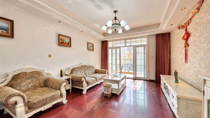 伊顿花园二手房实景图