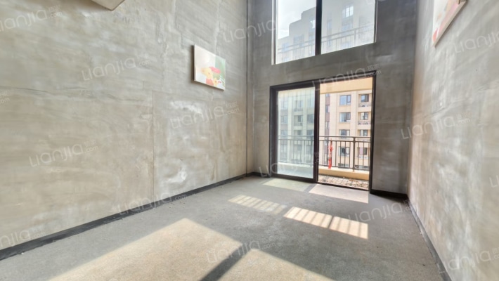 美的君兰半岛A3地块二手房实景图