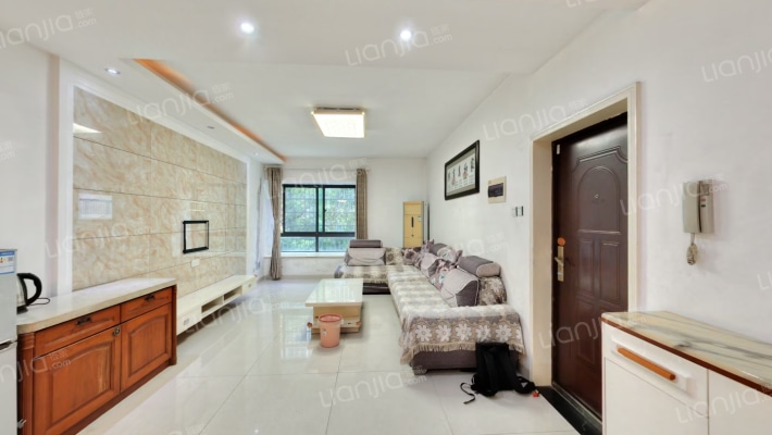 新领地公寓二手房实景图