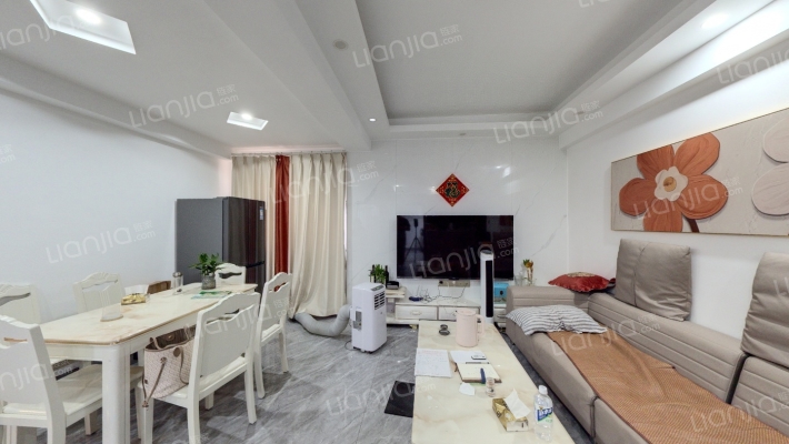 凤凰公寓二手房实景图