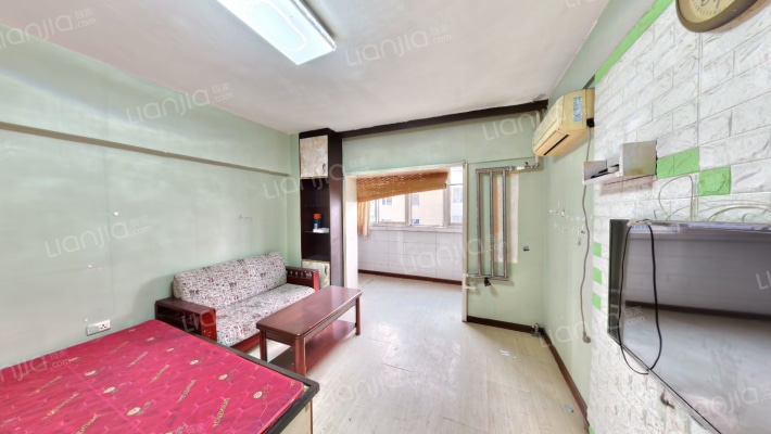 海边街8号院二手房实景图