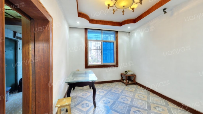 天门墩交管局宿舍二手房实景图