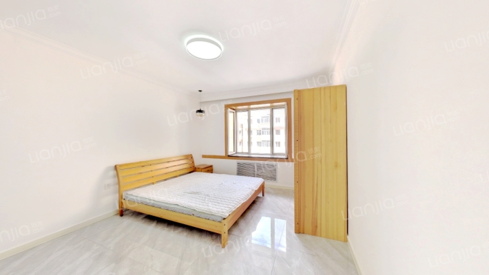 经纬四道街二手房实景图