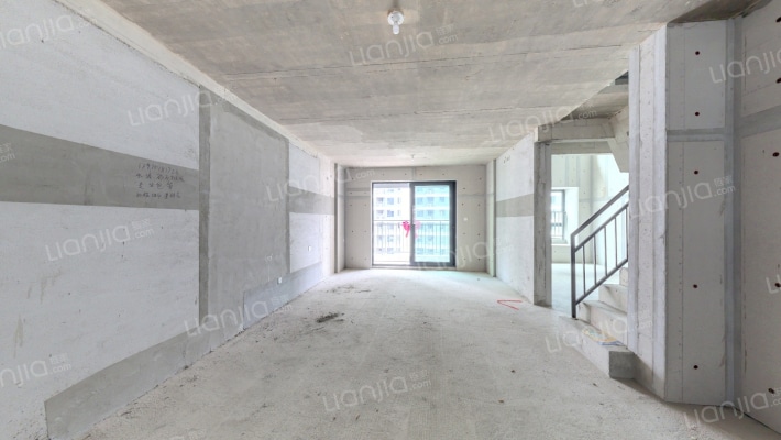 中建桃李九章二手房实景图