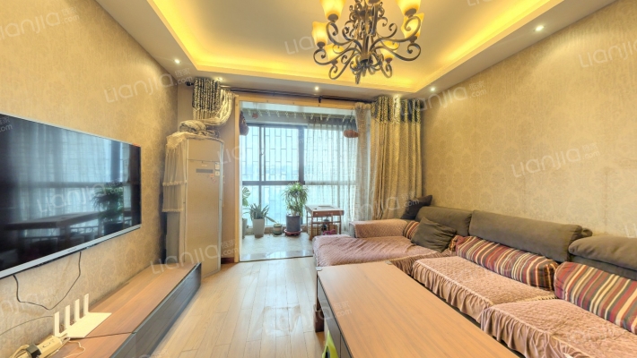 天伦琥珀名城二手房实景图