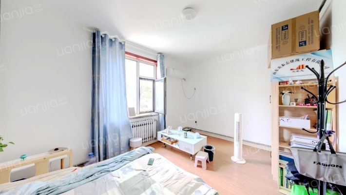 英雄山路90-92号二手房实景图