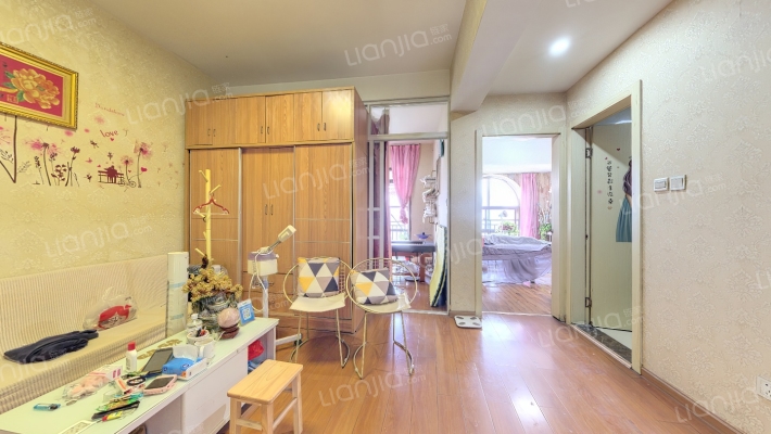 老佛爷购物中心二手房实景图