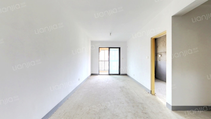 金阵新苑二手房实景图