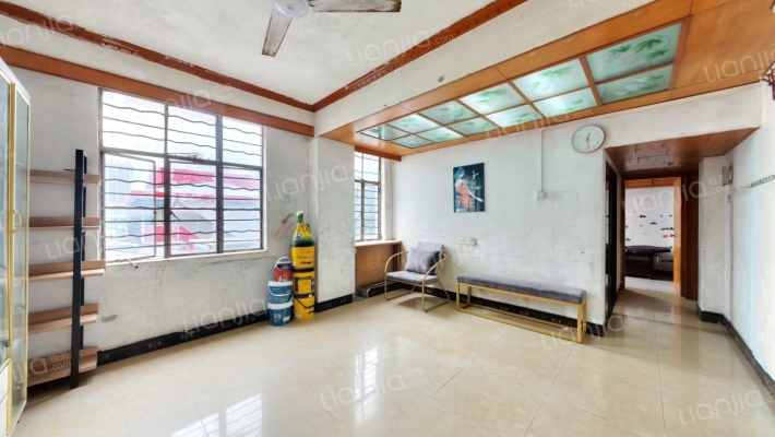 奇星药厂宿舍二手房实景图