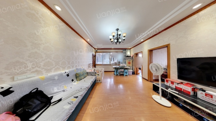 西亚广场二手房实景图