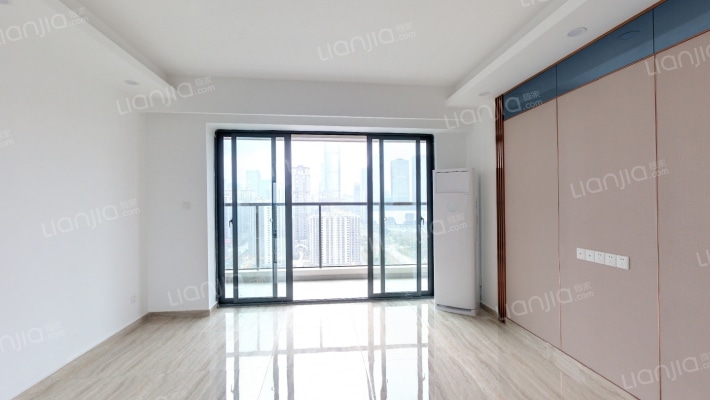 朗玥湖山二手房实景图