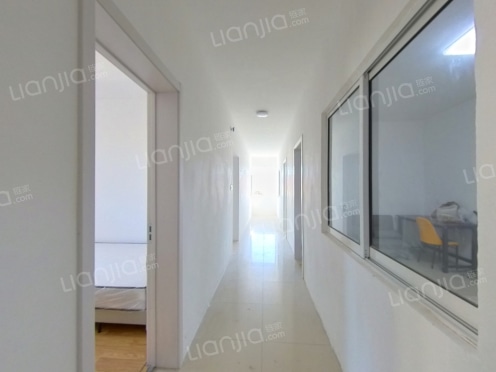 整租·伟业花园 4室2厅 南/北