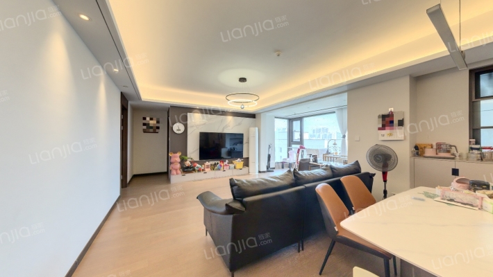 万科金域蓝湾三期二手房实景图