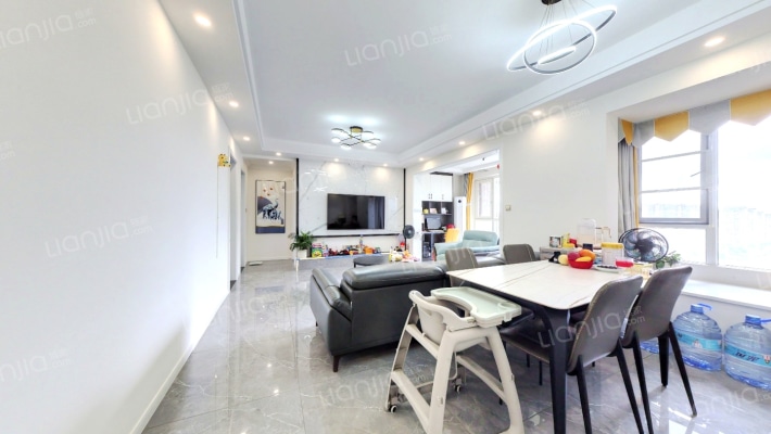 保利香槟国际二手房实景图