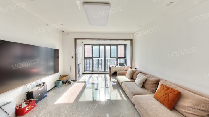 美的云与湖二手房实景图