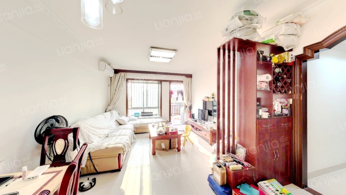 广场湖畔花园二手房实景图