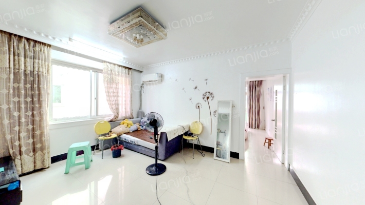 九凰花苑二手房实景图