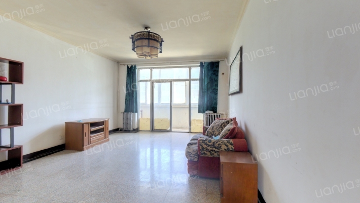 此房南北通透格局好公摊小配套设施齐交通便利-客厅