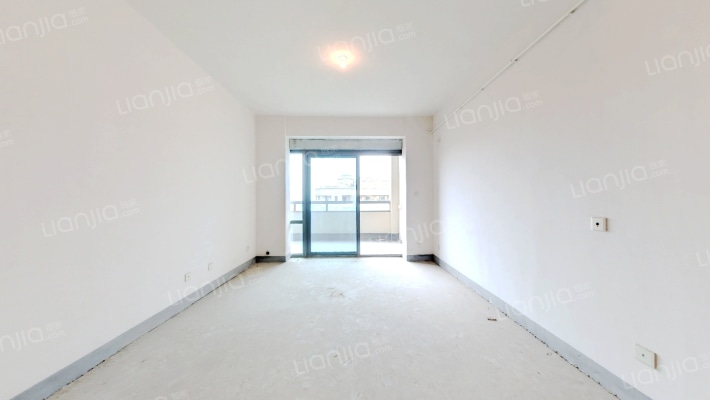 琨华帝宝花园二手房实景图