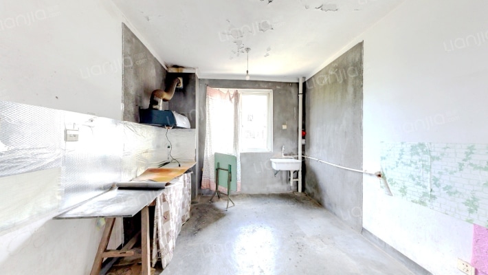 平湖塘花苑二手房实景图