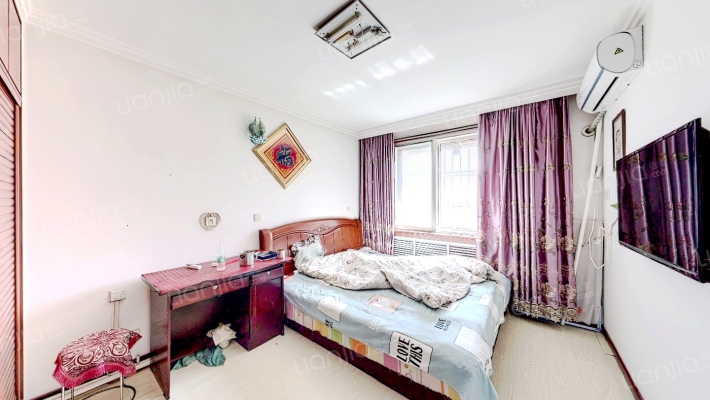 南山路站前小区二手房实景图