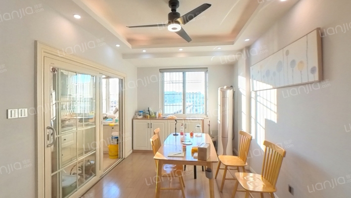 洪深路二手房实景图