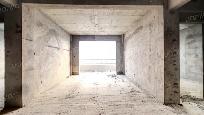 教育社区二手房实景图