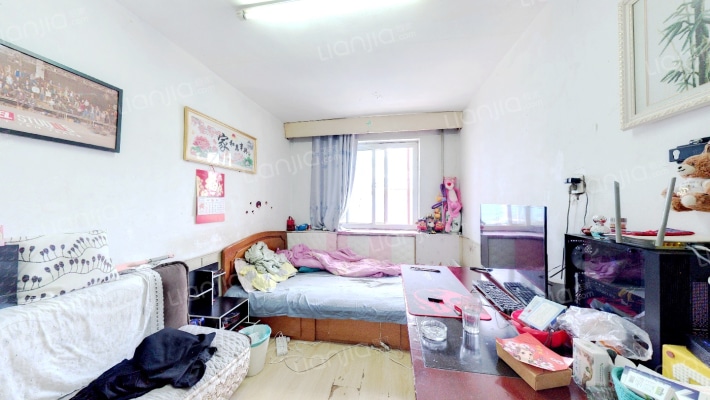 中青街二手房实景图